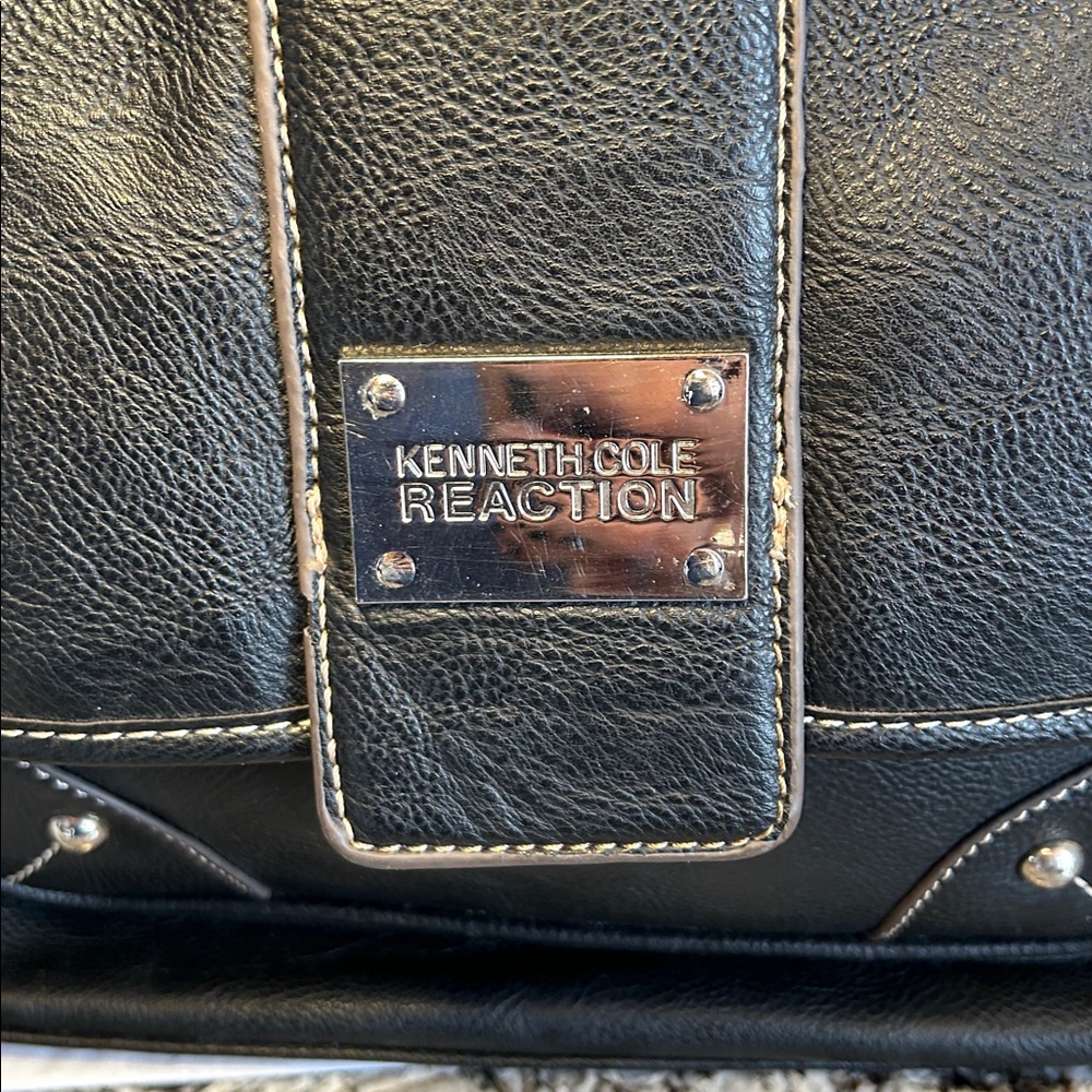 KENNETH COLE TOTE - Picture 9 of 11